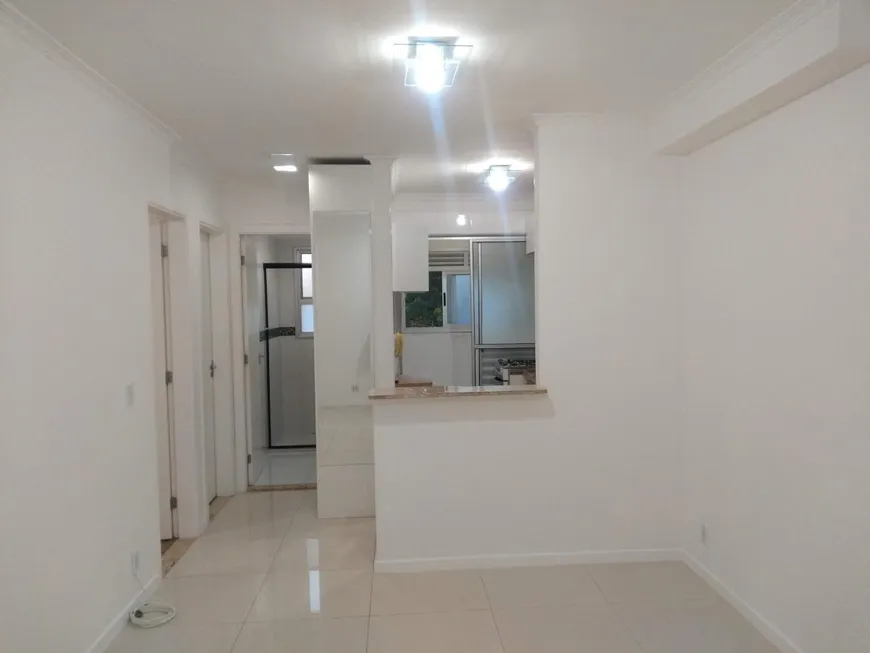 Foto 1 de Apartamento com 2 Quartos à venda, 51m² em Jardim Monte Santo, Cotia