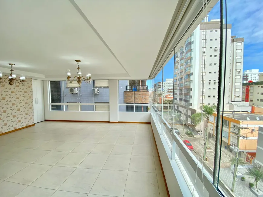 Foto 1 de Apartamento com 3 Quartos à venda, 150m² em Centro, Capão da Canoa