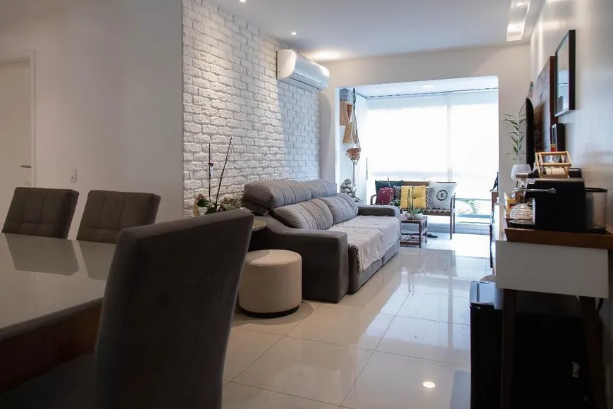 Foto 1 de Apartamento com 2 Quartos à venda, 81m² em Recreio Dos Bandeirantes, Rio de Janeiro