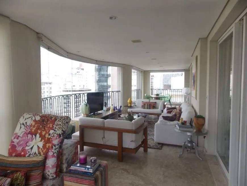 Foto 1 de Apartamento com 3 Quartos à venda, 319m² em Vila Nova Conceição, São Paulo