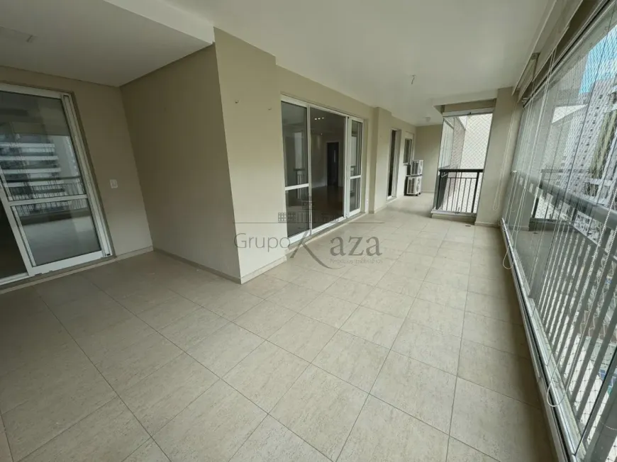 Foto 1 de Apartamento com 3 Quartos à venda, 194m² em Altos do Esplanada, São José dos Campos