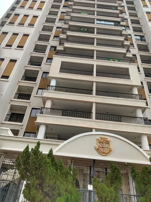 Foto 1 de Apartamento com 4 Quartos à venda, 252m² em Jardim das Américas, Cuiabá
