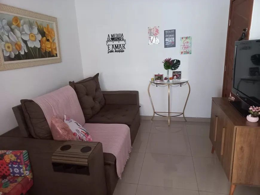 Foto 1 de Apartamento com 2 Quartos à venda, 63m² em Colubandê, São Gonçalo