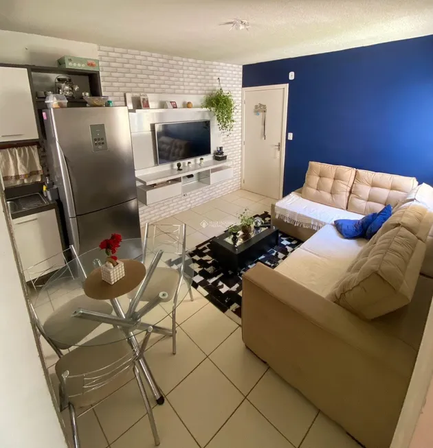 Foto 1 de Apartamento com 2 Quartos à venda, 44m² em Florida, Guaíba