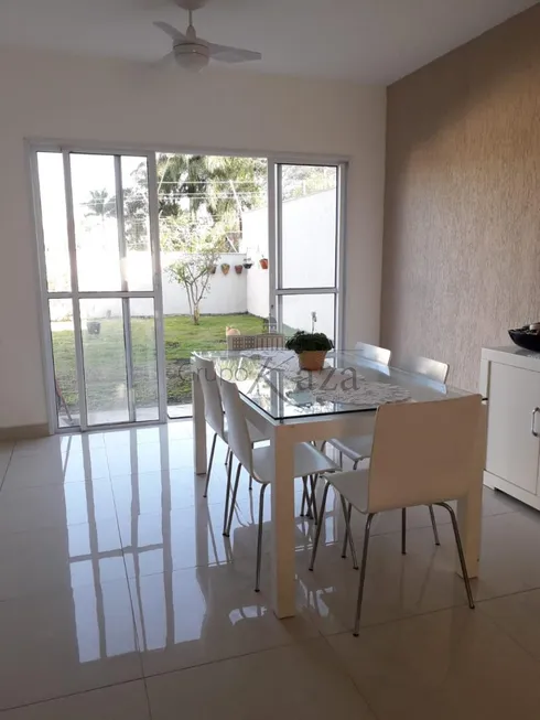 Foto 1 de Casa de Condomínio com 4 Quartos à venda, 136m² em Urbanova, São José dos Campos