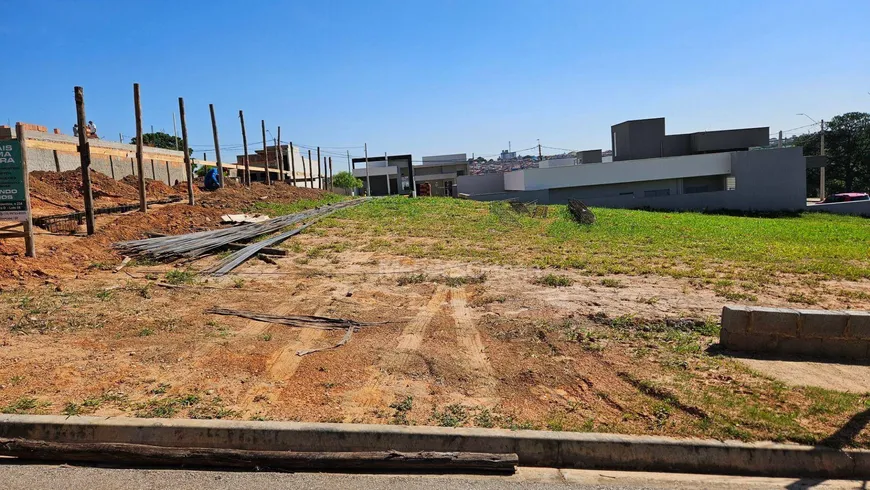 Foto 1 de Lote/Terreno à venda, 220m² em Wanel Ville, Sorocaba