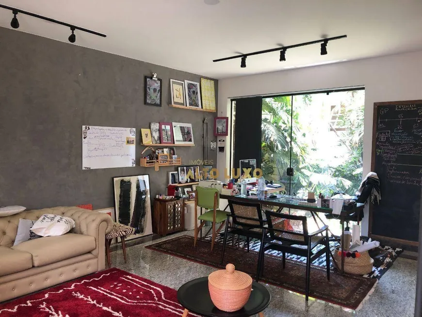 Foto 1 de Casa com 4 Quartos à venda, 353m² em Belvedere, Belo Horizonte