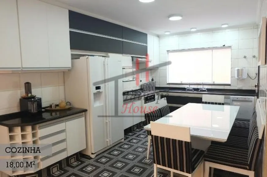 Foto 1 de Sobrado com 3 Quartos à venda, 243m² em Vila Formosa, São Paulo