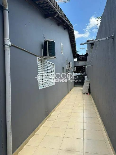 Foto 1 de Casa com 3 Quartos à venda, 180m² em Jardim Europa, Uberlândia