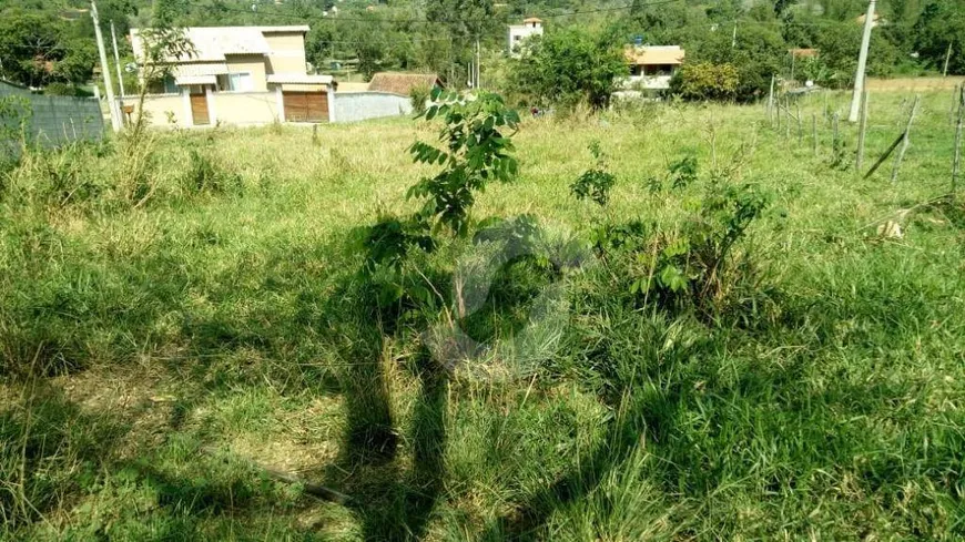 Foto 1 de Lote/Terreno à venda, 557m² em Caxito, Maricá