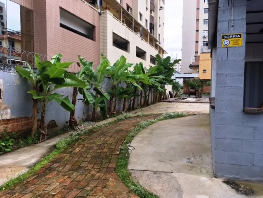 Foto 1 de Lote/Terreno à venda, 500m² em Marapé, Santos