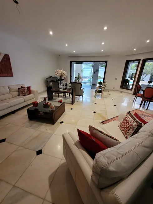 Foto 1 de Casa de Condomínio com 5 Quartos para alugar, 620m² em Barra da Tijuca, Rio de Janeiro