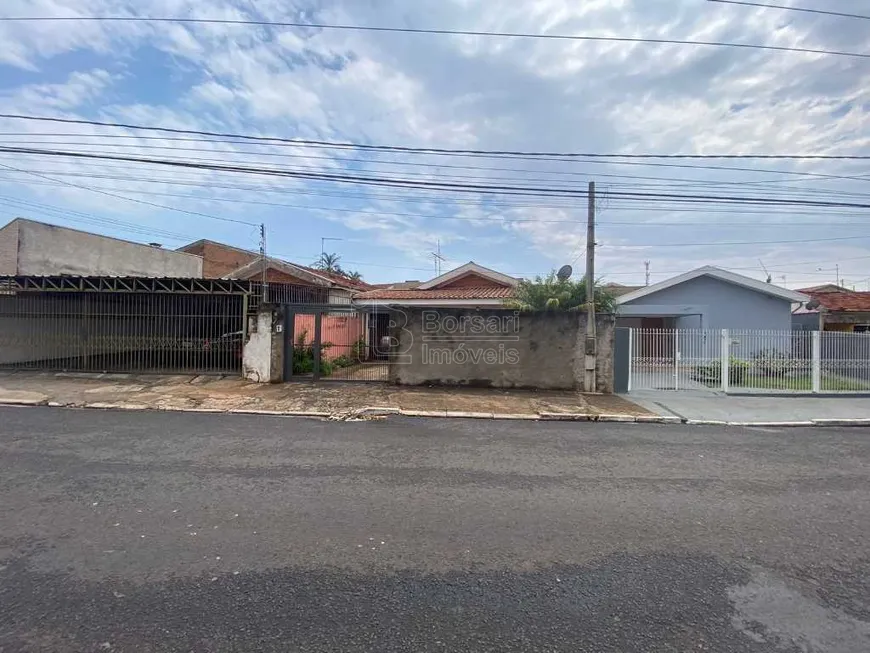 Foto 1 de Casa com 3 Quartos à venda, 152m² em Vila Xavier, Araraquara