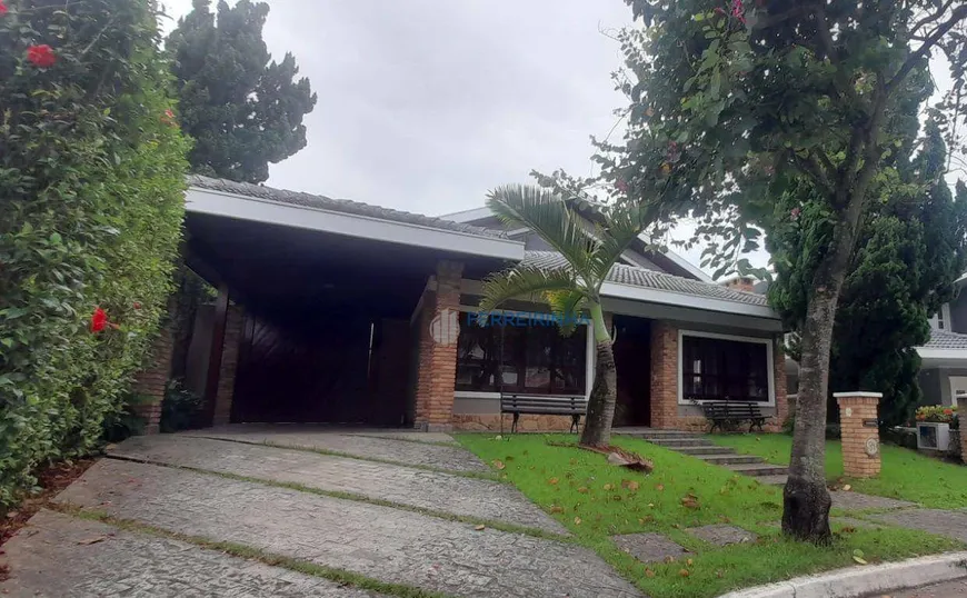 Foto 1 de Casa de Condomínio com 4 Quartos para venda ou aluguel, 280m² em Urbanova, São José dos Campos