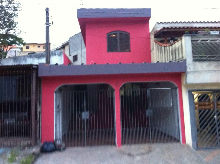 Foto 1 de Sobrado com 3 Quartos à venda, 167m² em Jardim Jamaica, Santo André