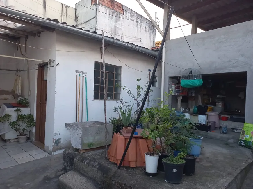 Foto 1 de Casa com 4 Quartos à venda, 200m² em Jardim João XXIII, São Paulo