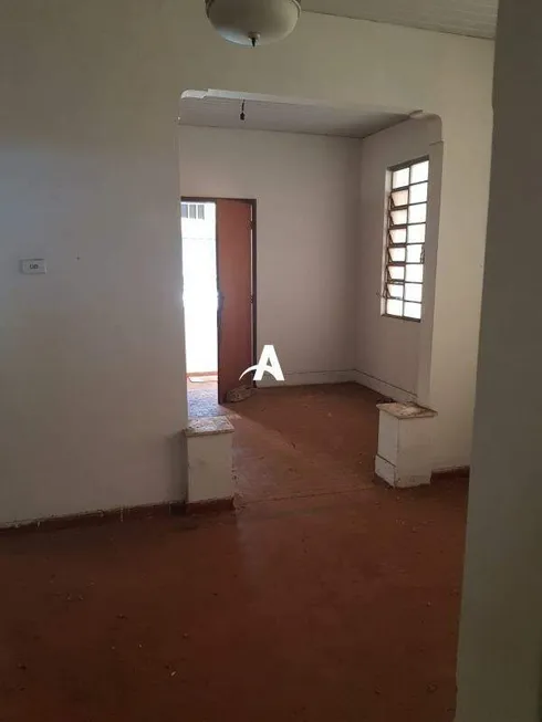 Foto 1 de Casa com 2 Quartos à venda, 163m² em Centro, Uberlândia