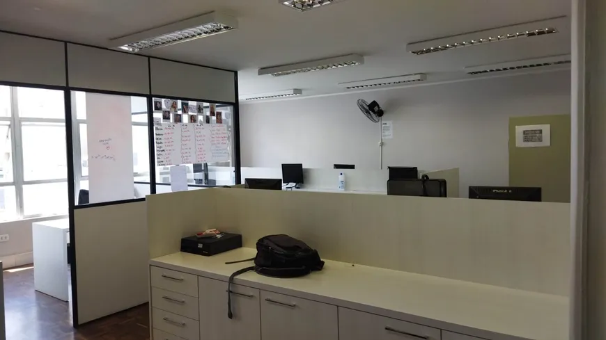 Foto 1 de Sala Comercial com 1 Quarto à venda, 86m² em Centro, Curitiba