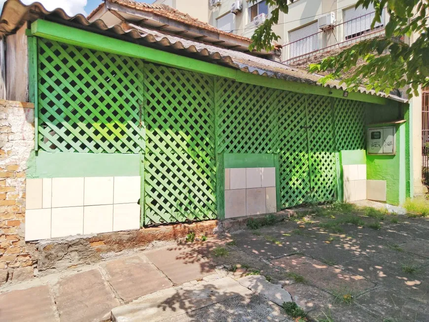Foto 1 de Casa com 1 Quarto para alugar, 105m² em Vila Jardim, Porto Alegre