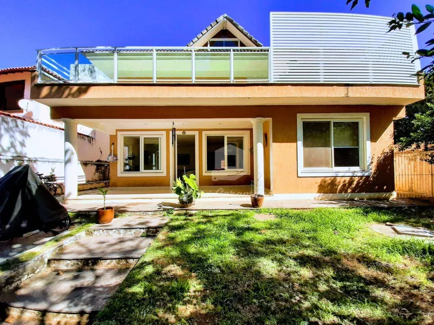 Foto 1 de Casa com 4 Quartos à venda, 357m² em Itacoatiara, Niterói