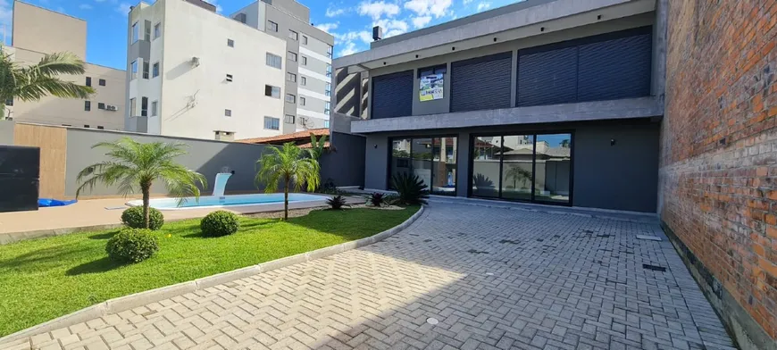 Foto 1 de Casa com 3 Quartos à venda, 240m² em Itacolomi, Balneário Piçarras