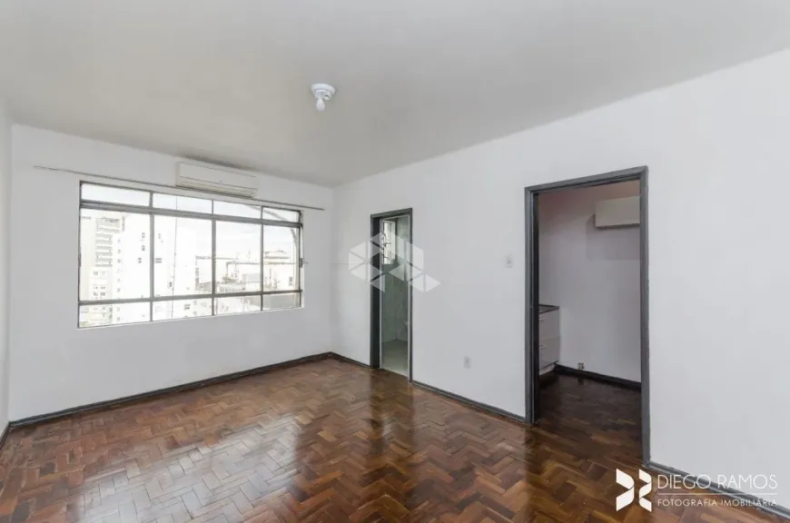 Foto 1 de Kitnet com 1 Quarto à venda, 27m² em Centro Histórico, Porto Alegre