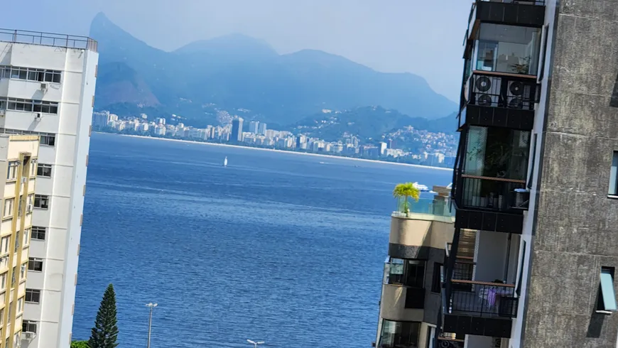 Foto 1 de Cobertura com 3 Quartos à venda, 175m² em Icaraí, Niterói