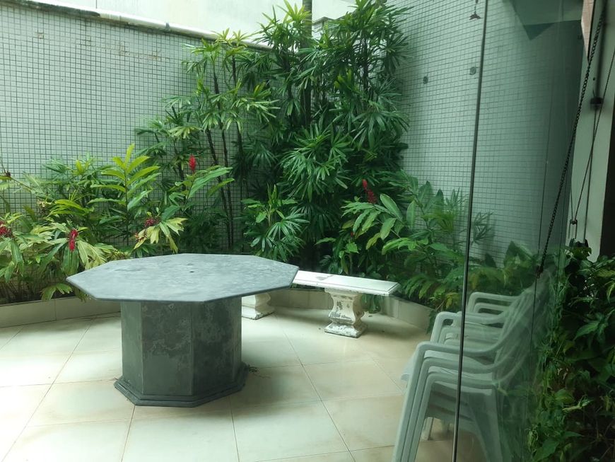 Foto 1 de Apartamento com 2 Quartos para alugar, 80m² em Jardim Las Palmas, Guarujá