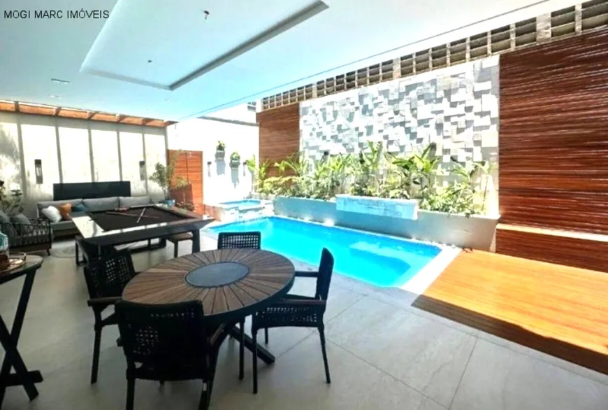 Foto 1 de Casa de Condomínio com 4 Quartos à venda, 300m² em Jardim Rodeio, Mogi das Cruzes