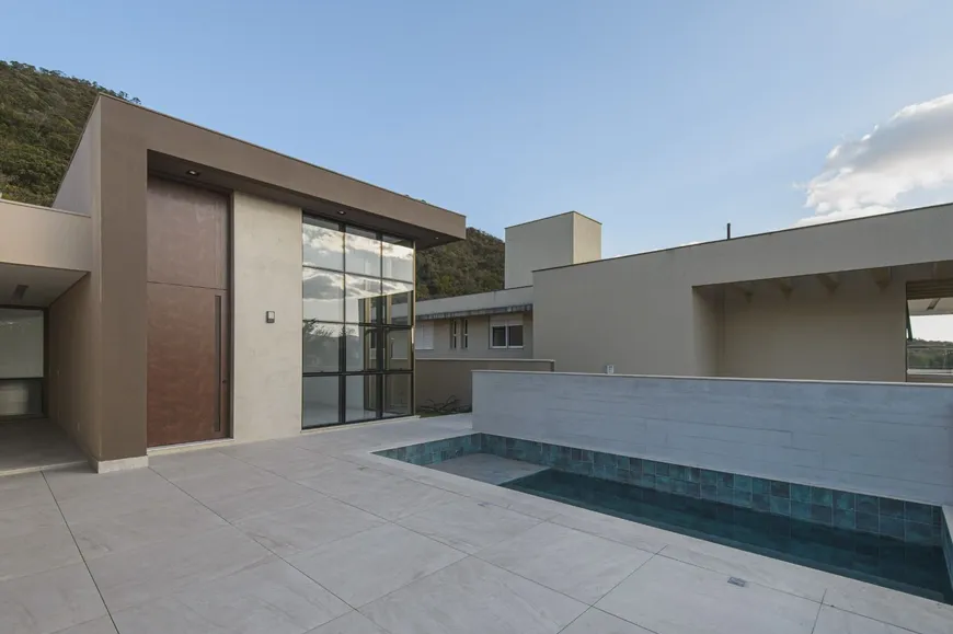 Foto 1 de Casa de Condomínio com 4 Quartos à venda, 455m² em Condominio Quintas do Sol, Nova Lima