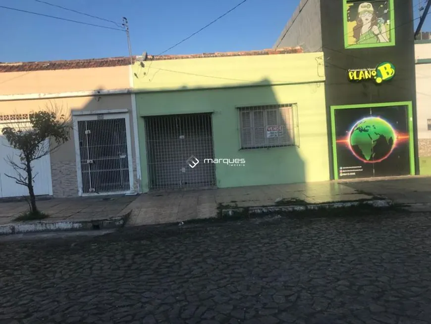 Foto 1 de Casa com 2 Quartos à venda, 117m² em Centro, Pelotas