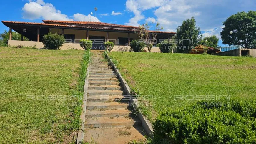 Foto 1 de Fazenda/Sítio com 3 Quartos à venda, 500m² em , Brodowski