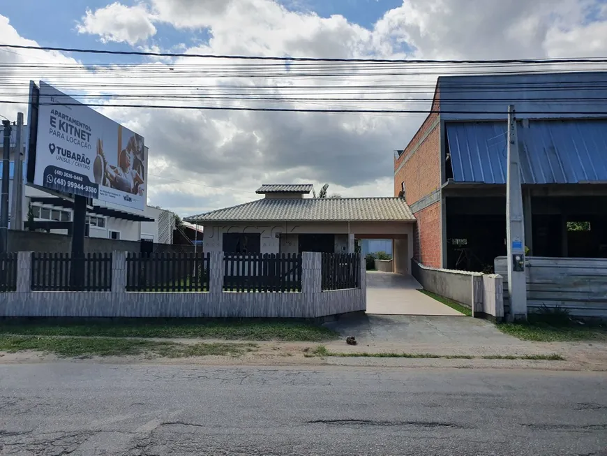 Foto 1 de Casa com 3 Quartos à venda, 130m² em Revoredo, Tubarão