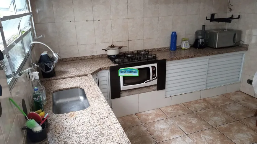 Foto 1 de Sobrado com 6 Quartos à venda, 360m² em Jardim Marisa, São Paulo