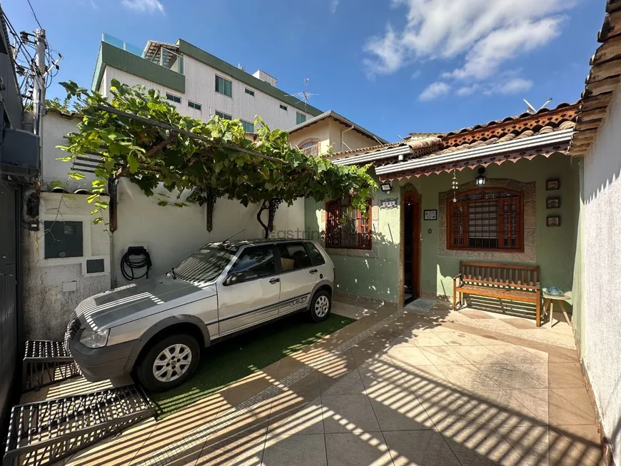 Foto 1 de Casa com 2 Quartos para alugar, 120m² em Santa Amélia, Belo Horizonte