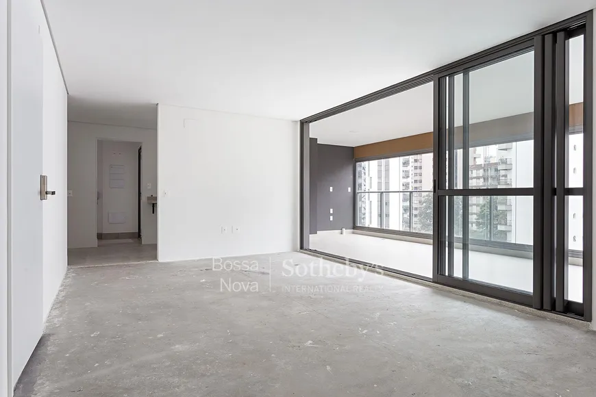 Foto 1 de Apartamento com 2 Quartos à venda, 143m² em Campo Belo, São Paulo