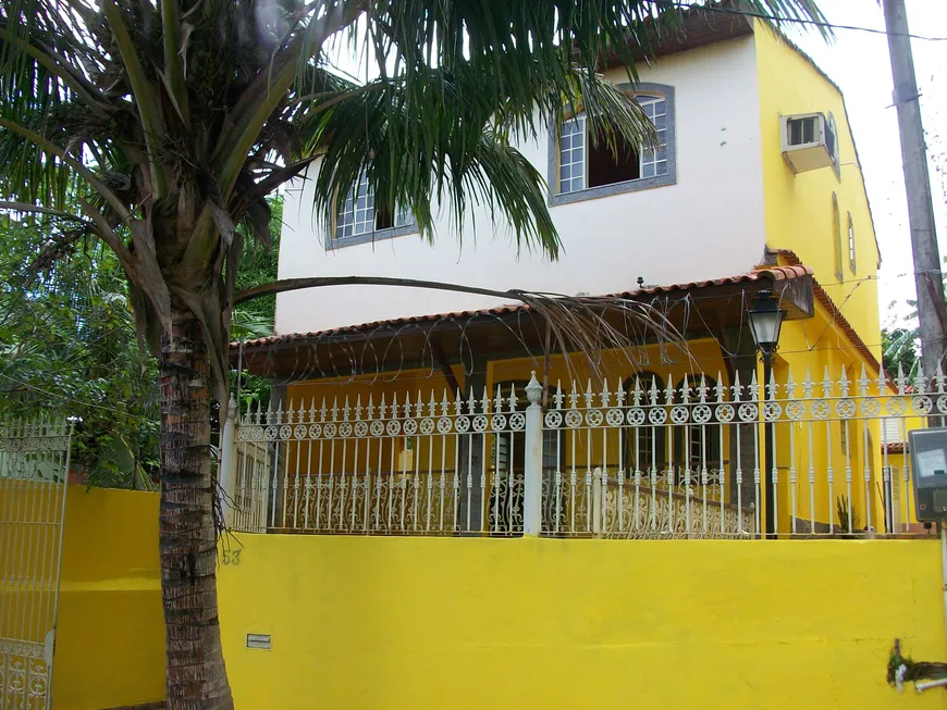 Foto 1 de Casa com 4 Quartos para alugar, 200m² em Vila Geny, Itaguaí