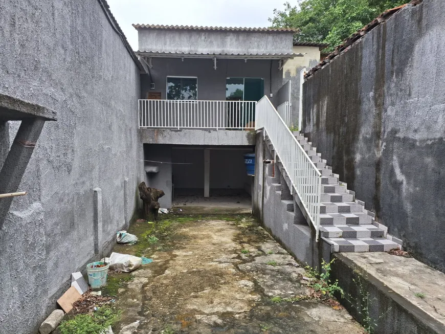 Foto 1 de Casa com 2 Quartos à venda, 100m² em Sepetiba, Rio de Janeiro