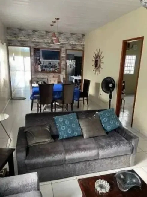 Foto 1 de Casa com 2 Quartos à venda, 90m² em Amaralina, Salvador