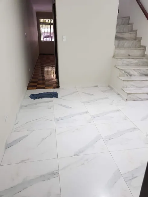 Foto 1 de Sobrado com 3 Quartos para alugar, 150m² em Jardim Ester Yolanda, São Paulo