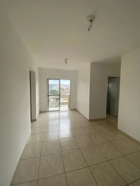 Foto 1 de Apartamento com 2 Quartos para alugar, 60m² em SANTO ANTONIO, São Roque