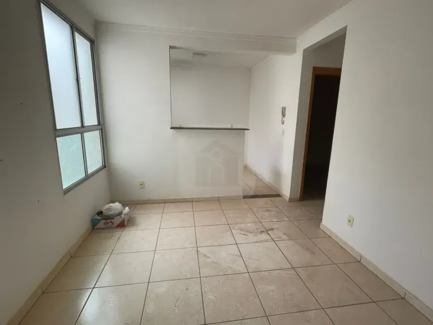 Foto 1 de Apartamento com 2 Quartos à venda, 43m² em Chácaras Tubalina E Quartel, Uberlândia