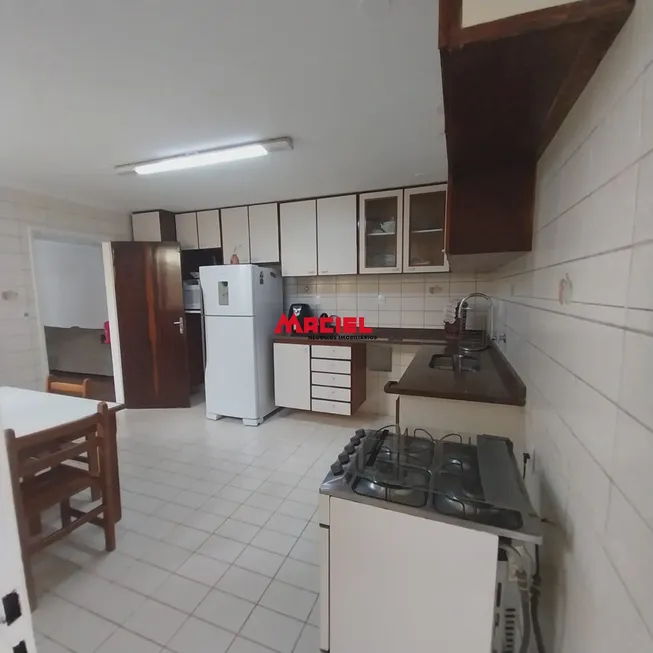 Foto 1 de Casa com 3 Quartos à venda, 300m² em Jardim Satélite, São José dos Campos