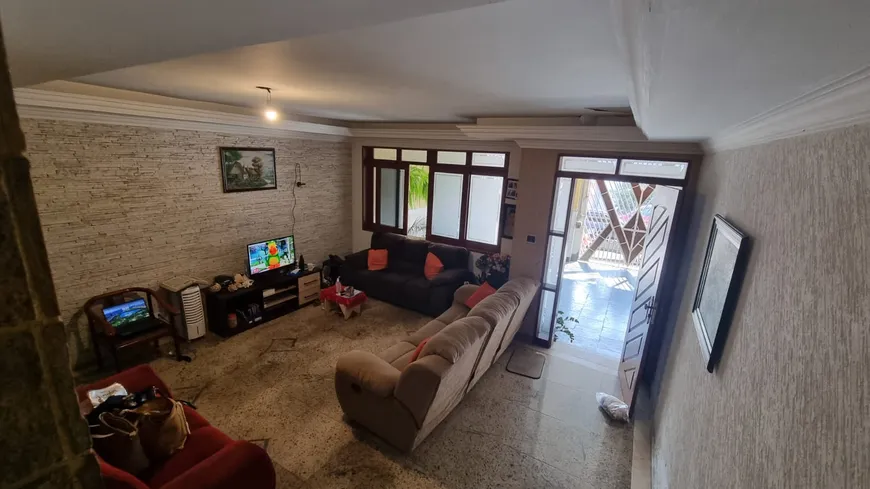 Foto 1 de Casa com 3 Quartos à venda, 200m² em Jardim Niteroi, São Paulo