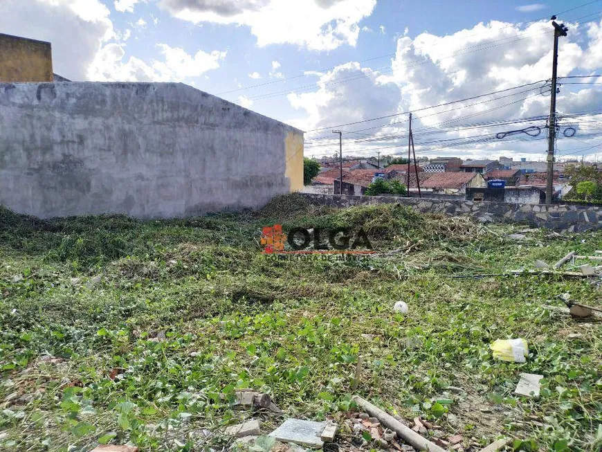 Foto 1 de Lote/Terreno à venda, 400m² em Centro, Gravatá