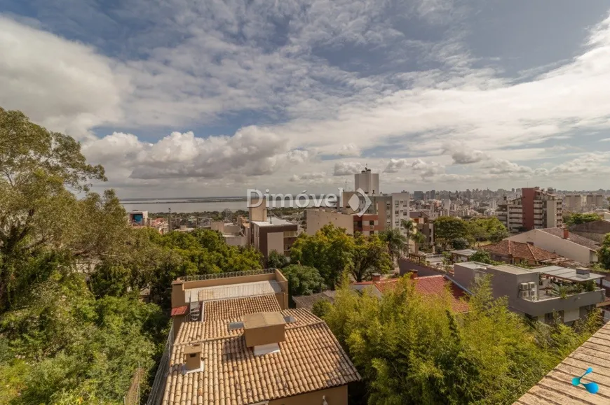 Foto 1 de Casa de Condomínio com 4 Quartos à venda, 360m² em Menino Deus, Porto Alegre