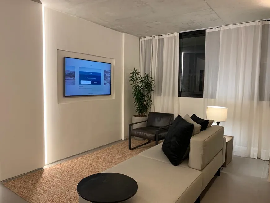 Foto 1 de Apartamento com 2 Quartos à venda, 53m² em Barra da Tijuca, Rio de Janeiro