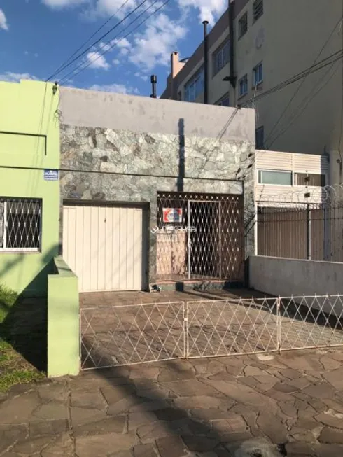 Foto 1 de Casa com 2 Quartos à venda, 115m² em Centro, Pelotas