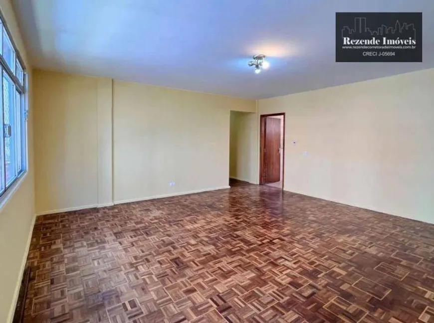 Foto 1 de Apartamento com 3 Quartos à venda, 170m² em Cristo Rei, Curitiba