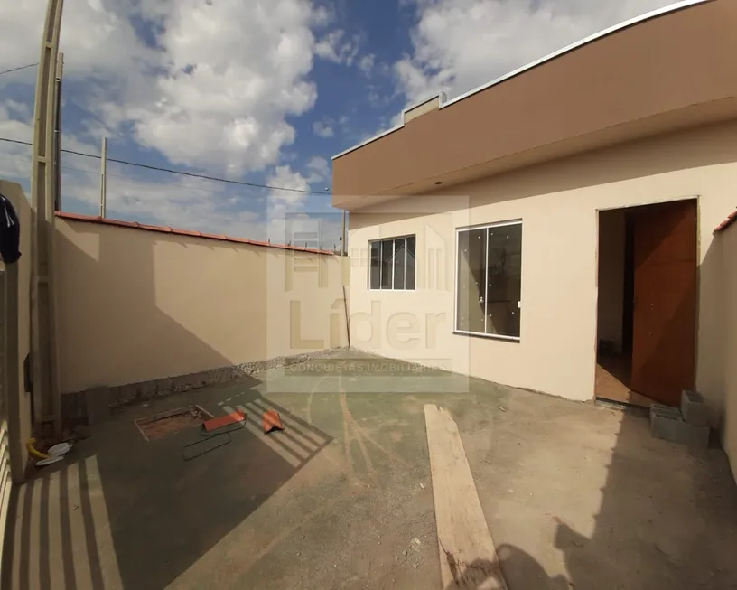 Foto 1 de Casa com 2 Quartos à venda, 65m² em Residencial Jequitiba, Caçapava